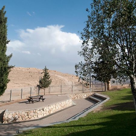 Hi - Mitzpe Ramon Hostel Экстерьер фото