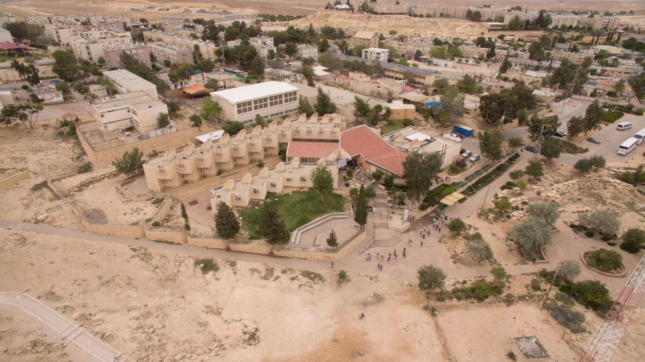 Hi - Mitzpe Ramon Hostel Экстерьер фото